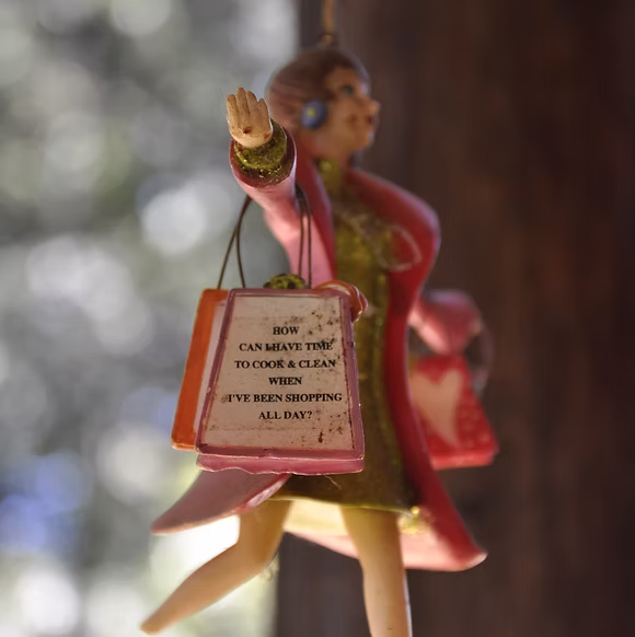 Figurine
